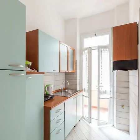 Apartamento Vico Dacia Roma